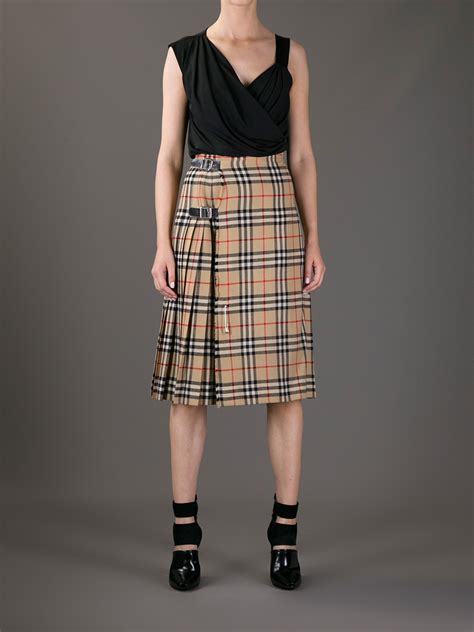 burberry style print skirt